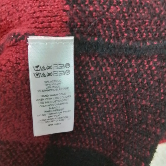 Tahari‎ Wool Blend Mock Neck Knit Sweater Size Medium Red, Black Buffalo Plaid - Picture 10 of 10